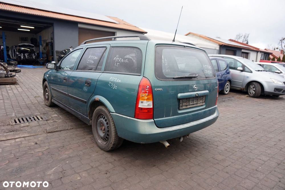 OPEL ASTRA II G KOMBI 2001 Z387 1.6 16V Z16XE 100KM ZIELONY na części - 3