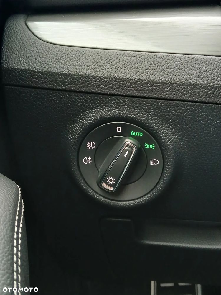 Skoda Superb 2.0 TDI SCR Style DSG - 10