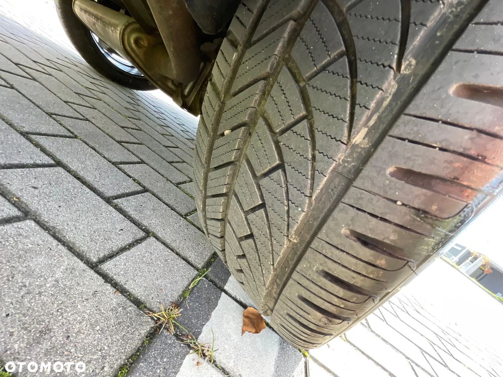 Renault Laguna Grandtour dCi 175 FAP GT - 21