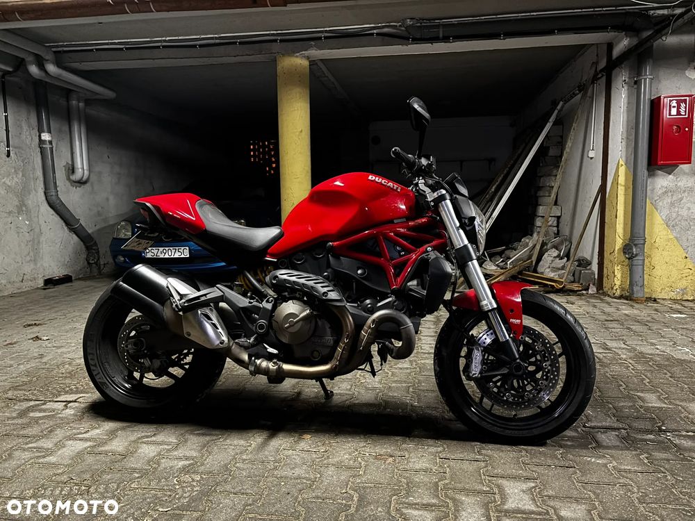 Ducati Monster - 11