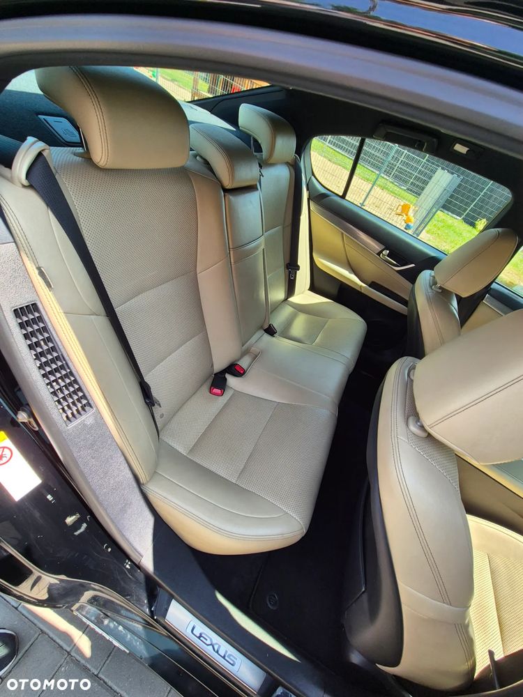 Lexus GS 450h F Sport - 11