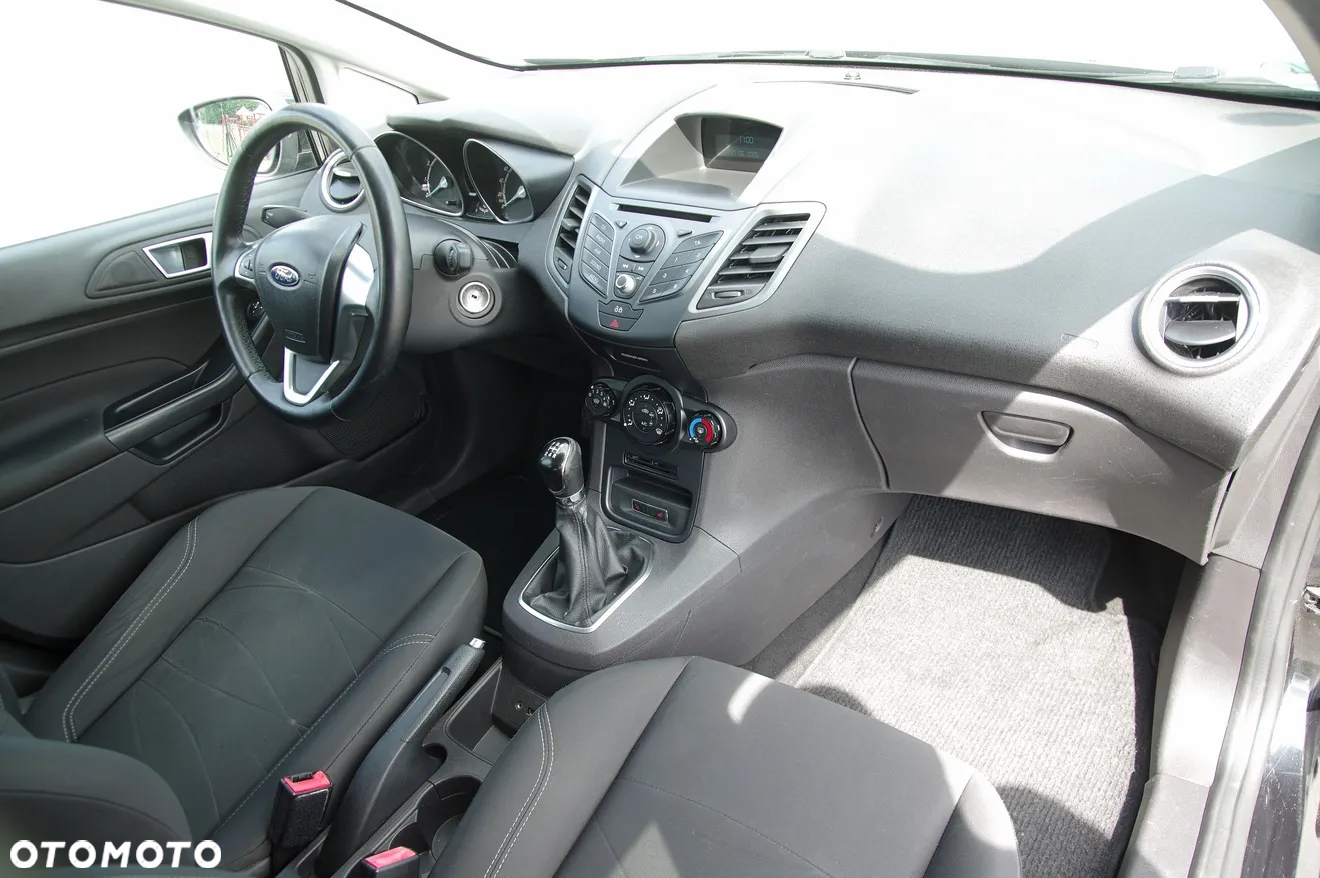 Ford Fiesta 1.0 EcoBoost S&S TREND - 27