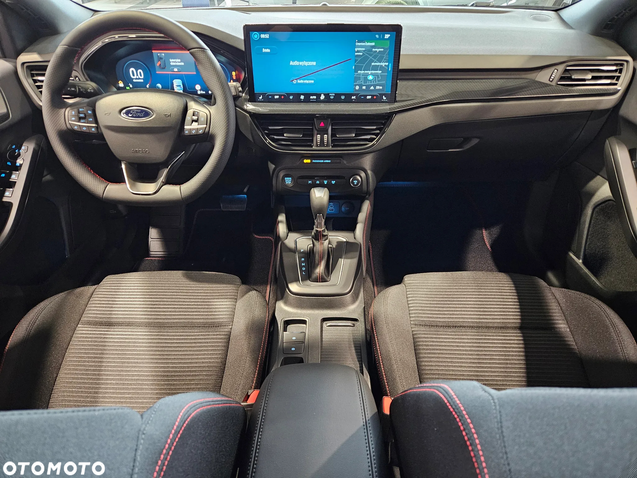 Ford Focus 1.0 EcoBoost mHEV ST-Line X - 12