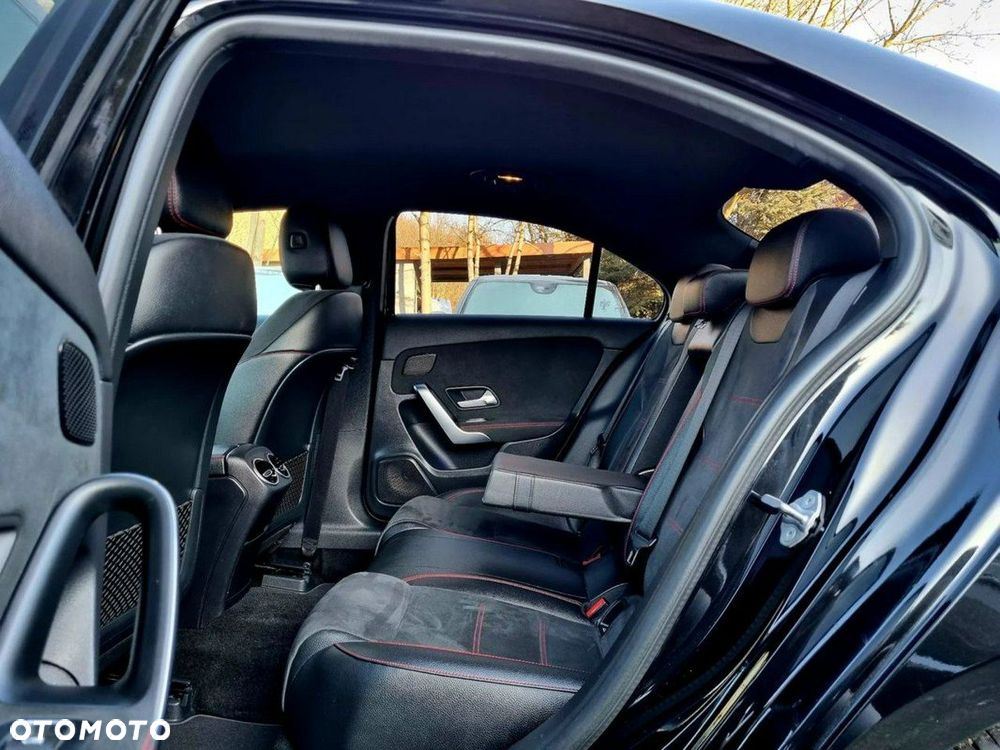 Mercedes-Benz Klasa A 220 4Matic 7G-DCT AMG Line - 12