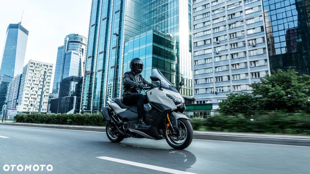 Yamaha Tmax - 4