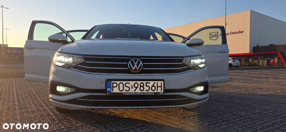 Volkswagen Passat - 16