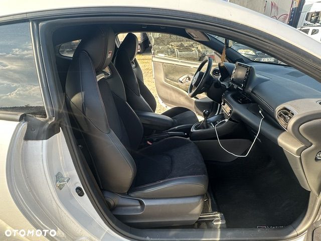 Toyota GR Yaris 1.6 Dynamic - 9
