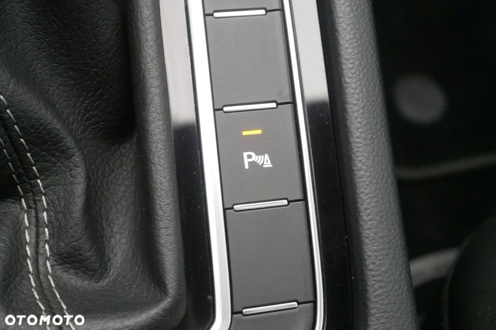 Volkswagen Arteon 2.0 TSI R-Line DSG - 22