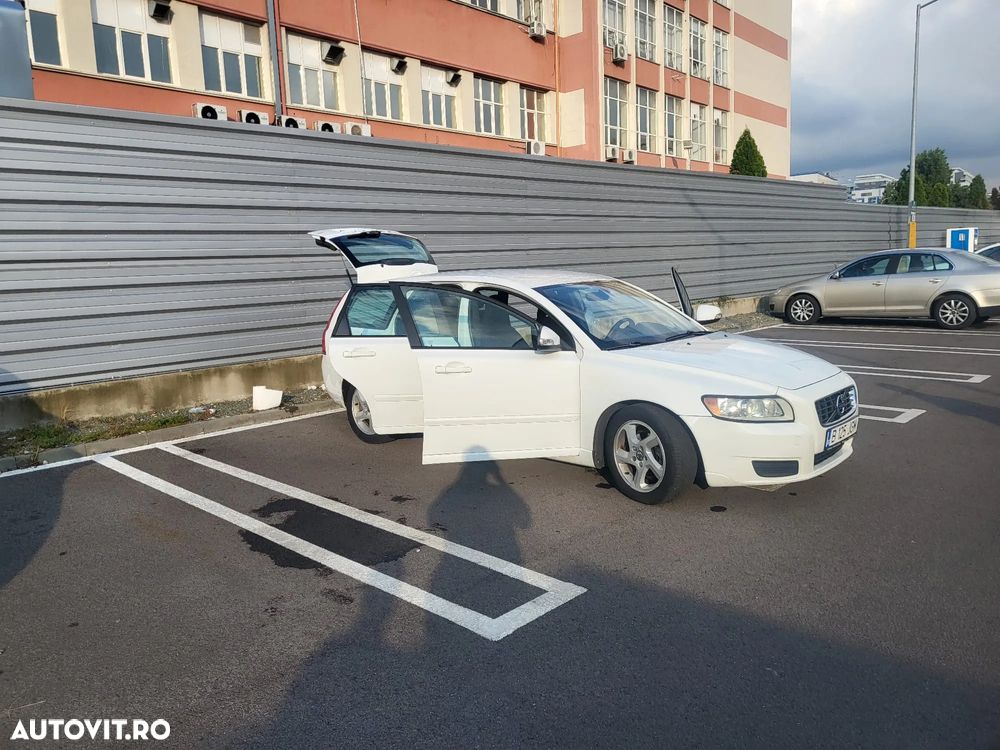 Volvo V50 D2 Business Edition - 2