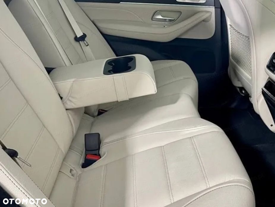 Mercedes-Benz GLE - 13