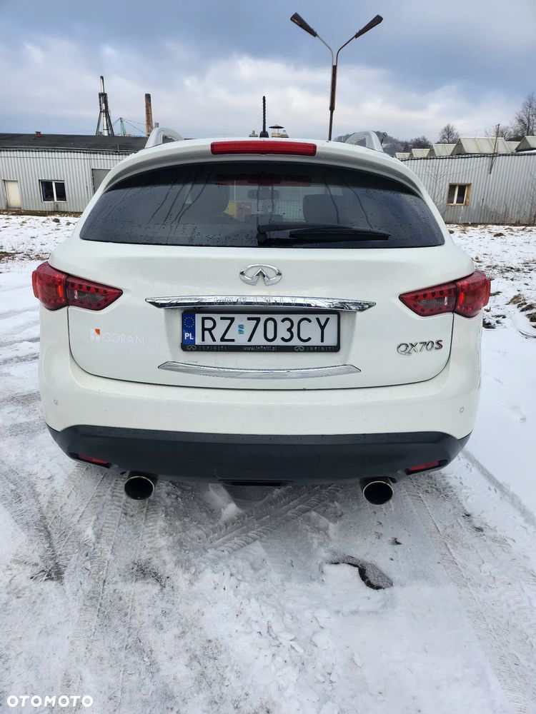 Infiniti Q70 3.0d S - 5