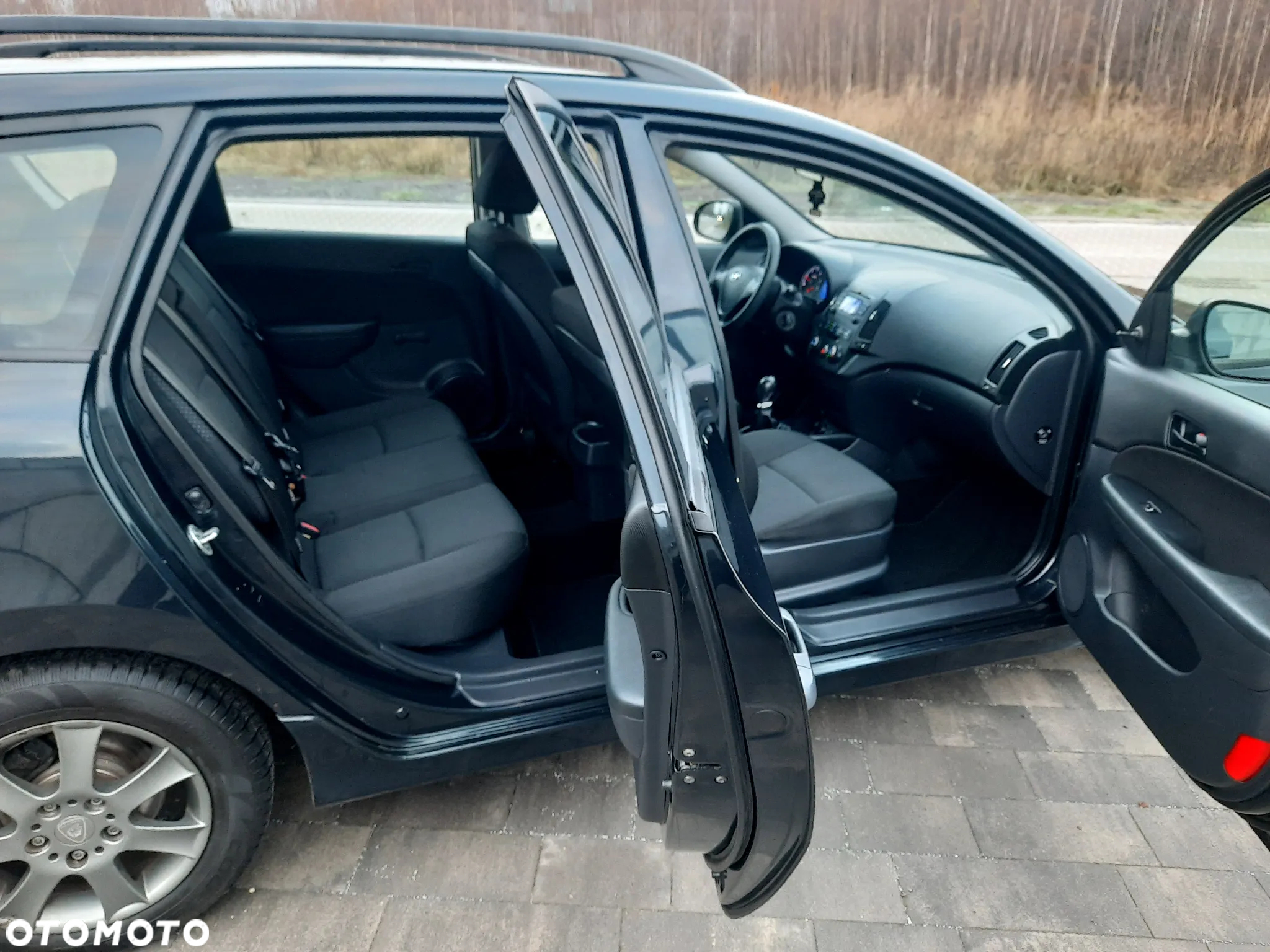 Hyundai i30 i30cw 1.6 CRDi Classic - 16