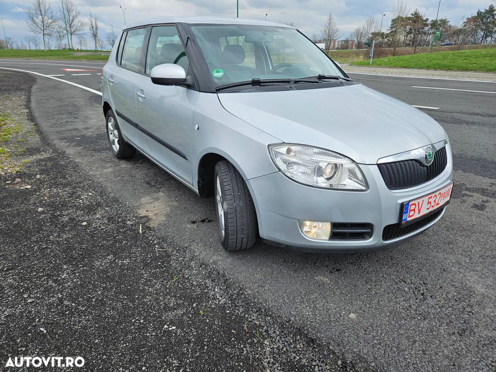 Skoda Fabia 1.2 HTP STYLE EDITION - 2