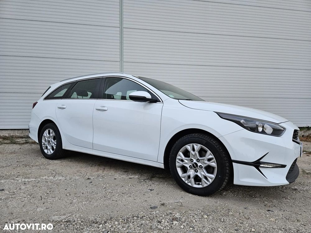 Kia Ceed 1.6 CRDi (48V Mild-Hybrid) Platinum - 2