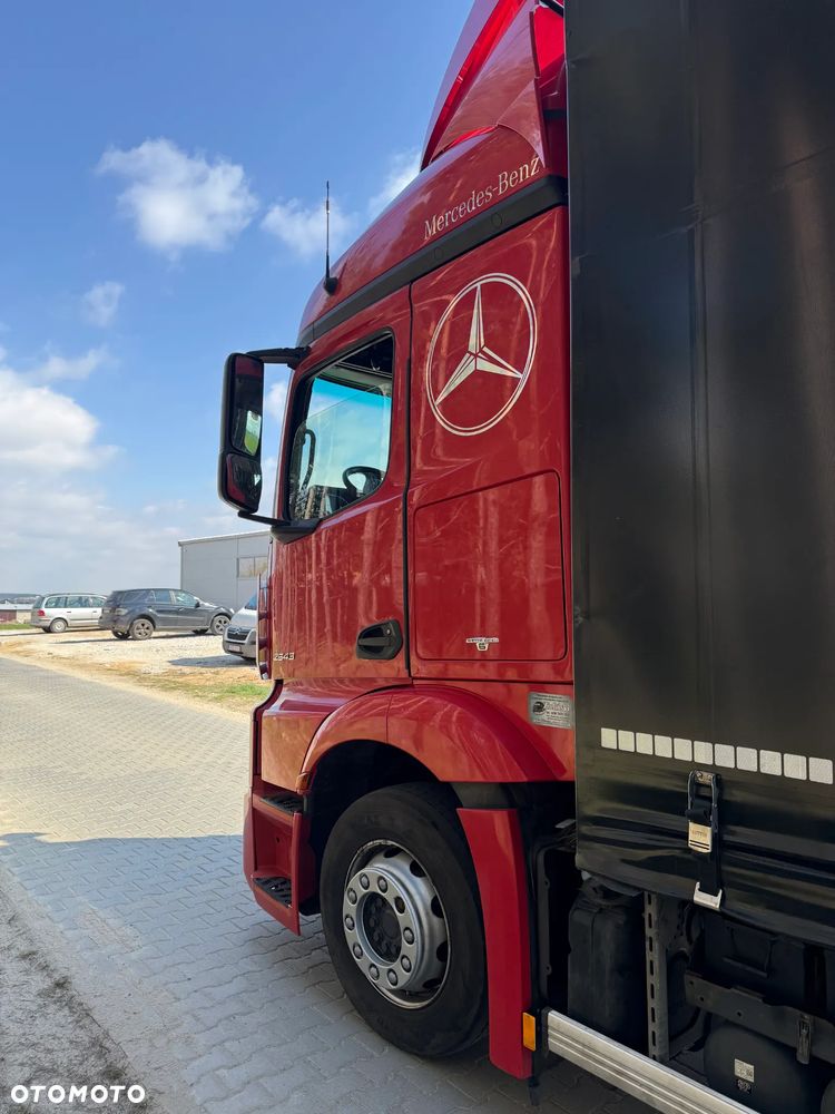 Mercedes-Benz Actros - 16