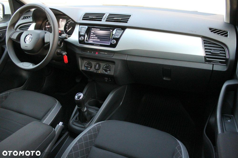 Skoda Fabia 1.0 TSI Ambition - 24
