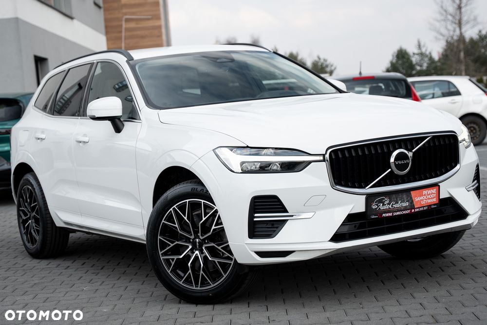 Volvo XC 60 B4 D Geartronic Momentum Pro - 4