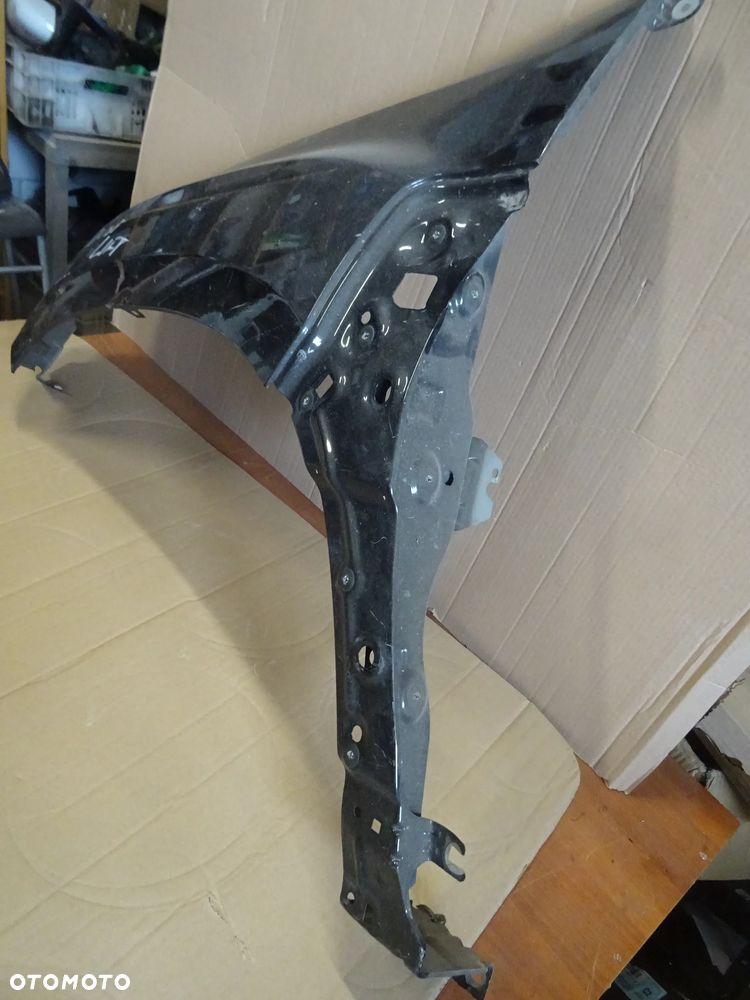 DACIA DUSTER LIFTING BLOTNIK LEWY CZARNY UZYWANY SLADY - 3