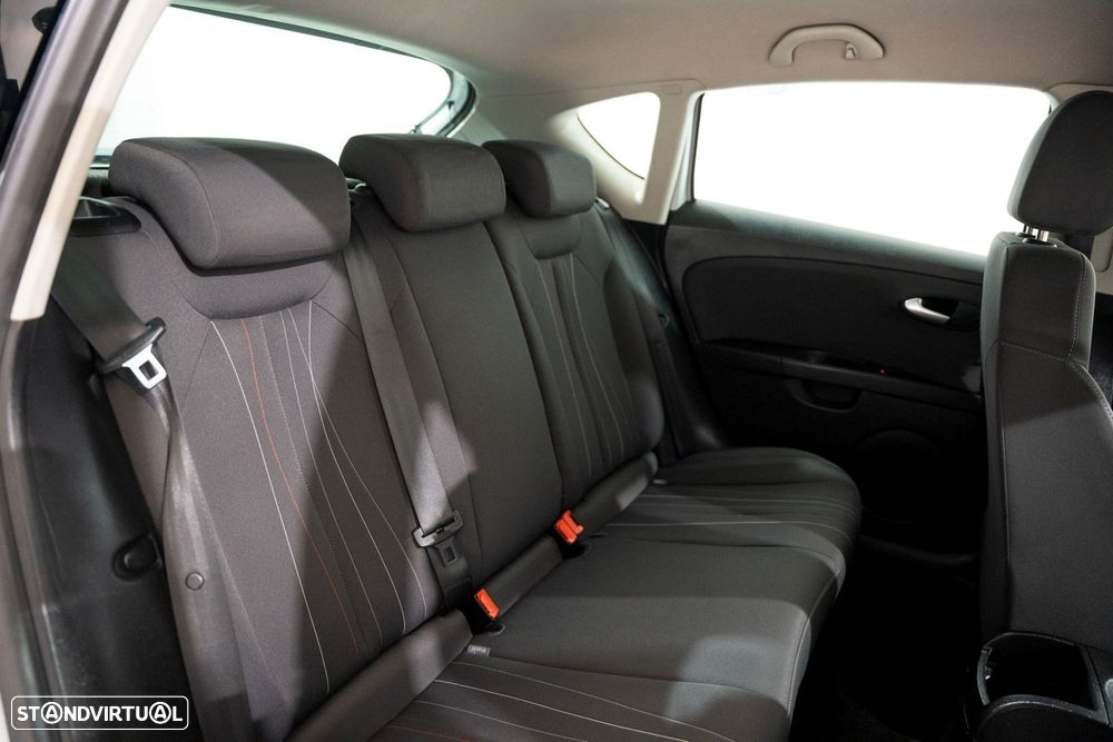 SEAT Leon 1.6 TDI Reference - 12