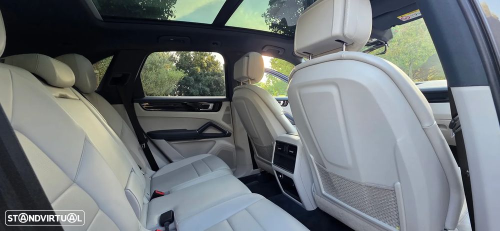 Porsche Cayenne E-Hybrid - 33