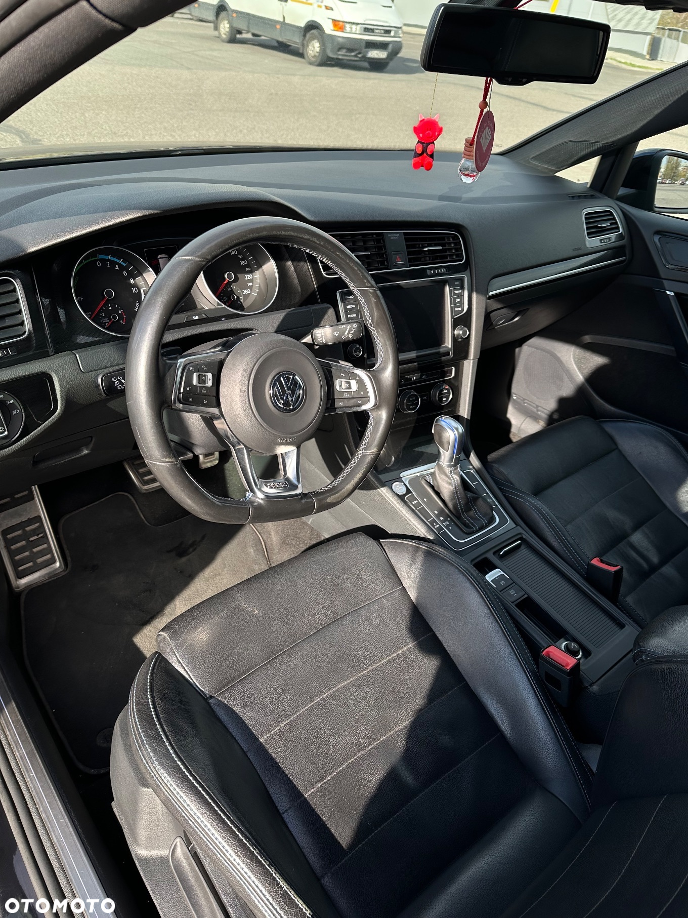 Volkswagen Golf - 4