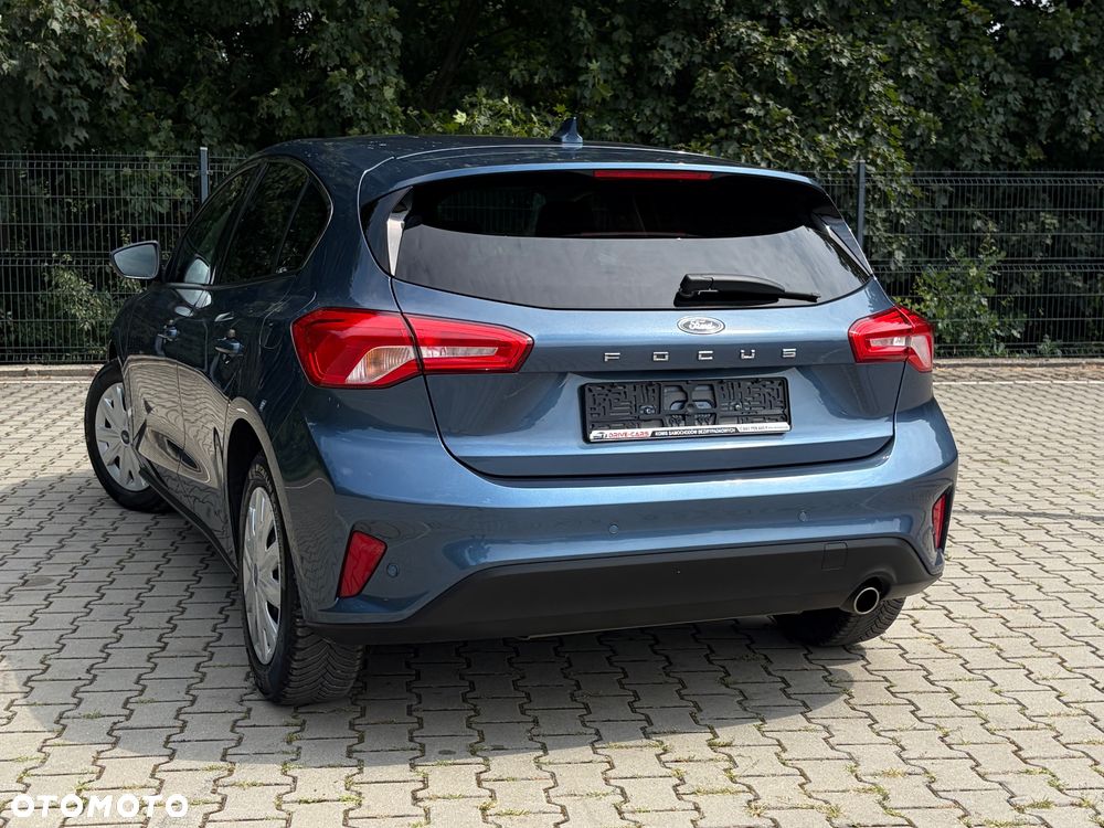 Ford Focus 1.0 EcoBoost Trend - 31