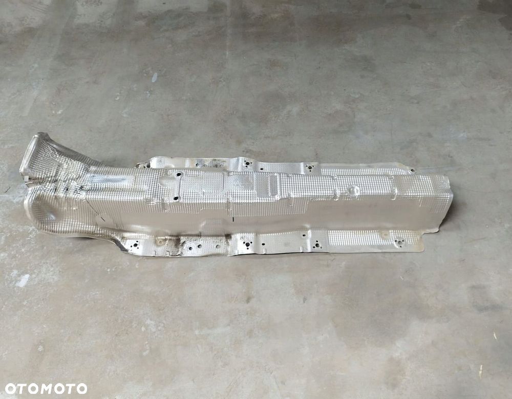 OSŁONA TERMICZNA VW T-CROSS 1.0 TSI 2Q0825671B - 1