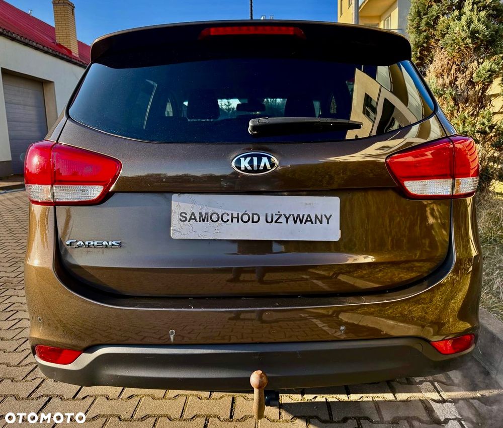 Kia Carens 1.6 GDI Dream-Team Edition - 16