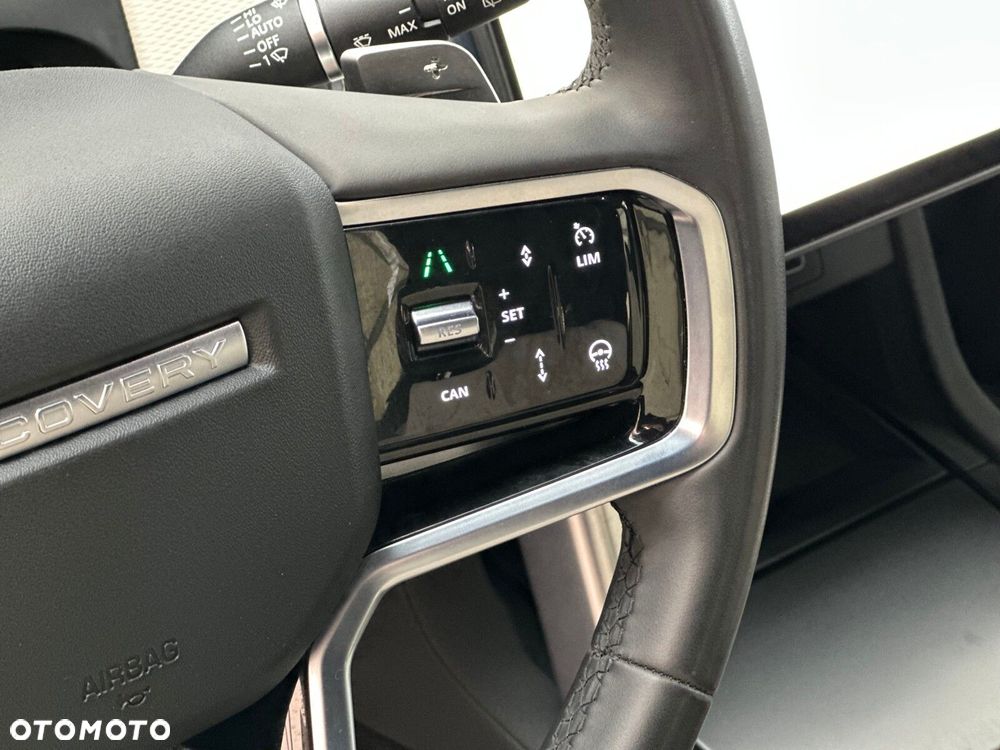 Land Rover Discovery Sport - 31