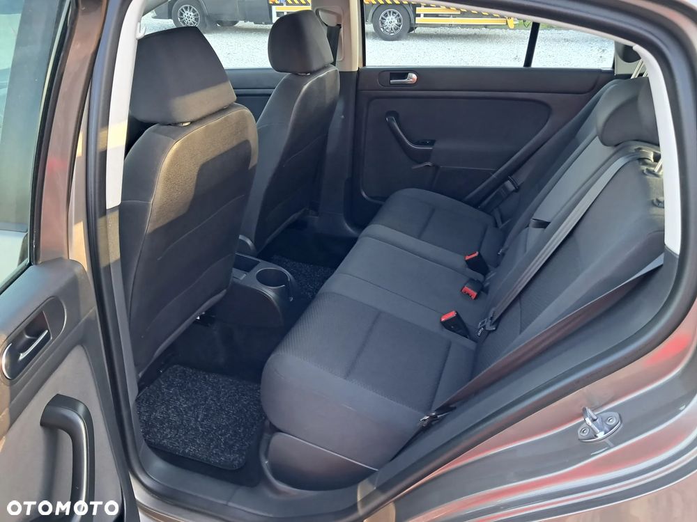 Volkswagen Golf Plus 1.6 Comfortline - 9