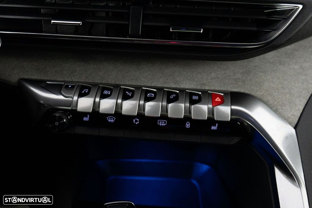 Peugeot 3008 1.6 Hybrid GT e-EAT8 - 29