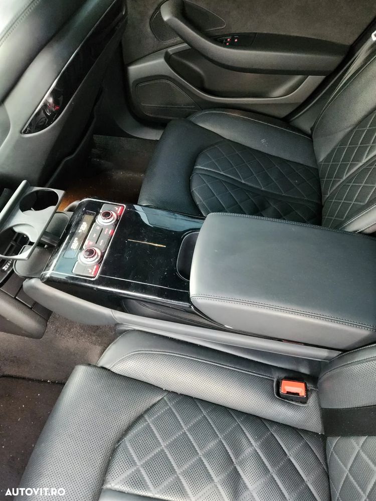 Audi A8 - 6