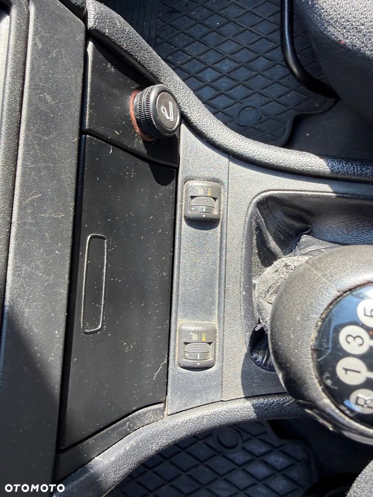 Opel Astra 1.6 16V 100 - 27