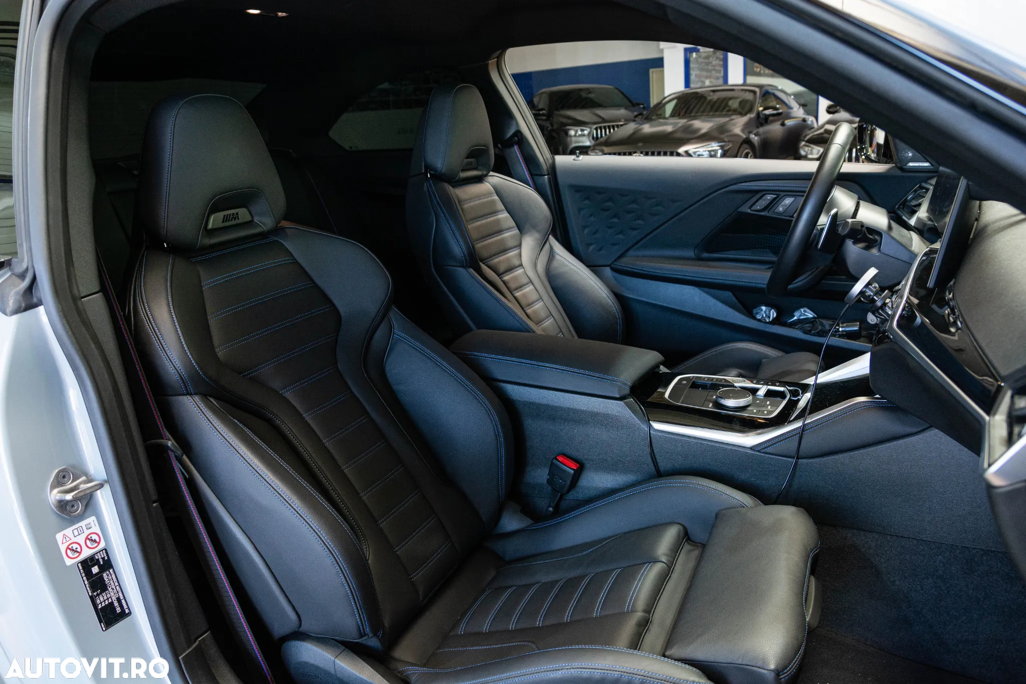 BMW M2 M240i AT - 31