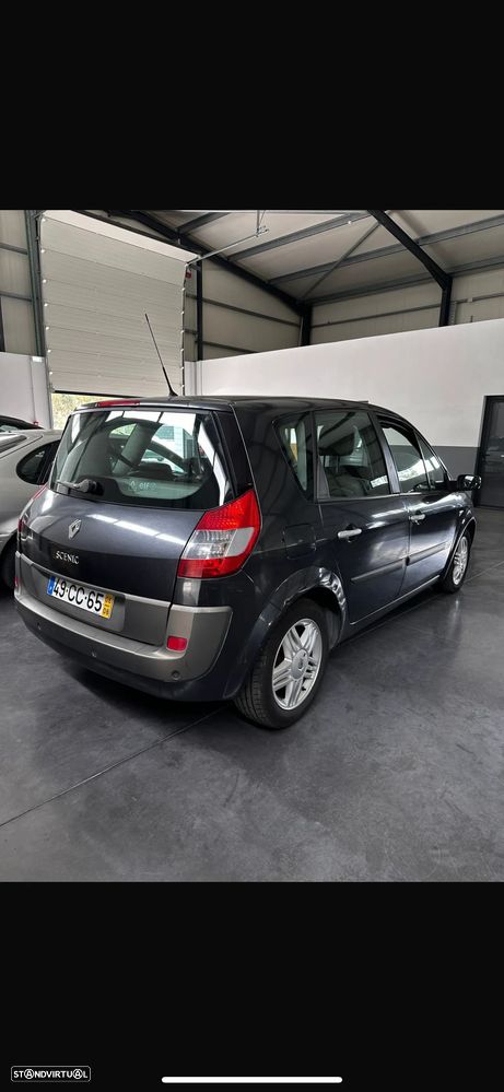 Renault Scénic - 5