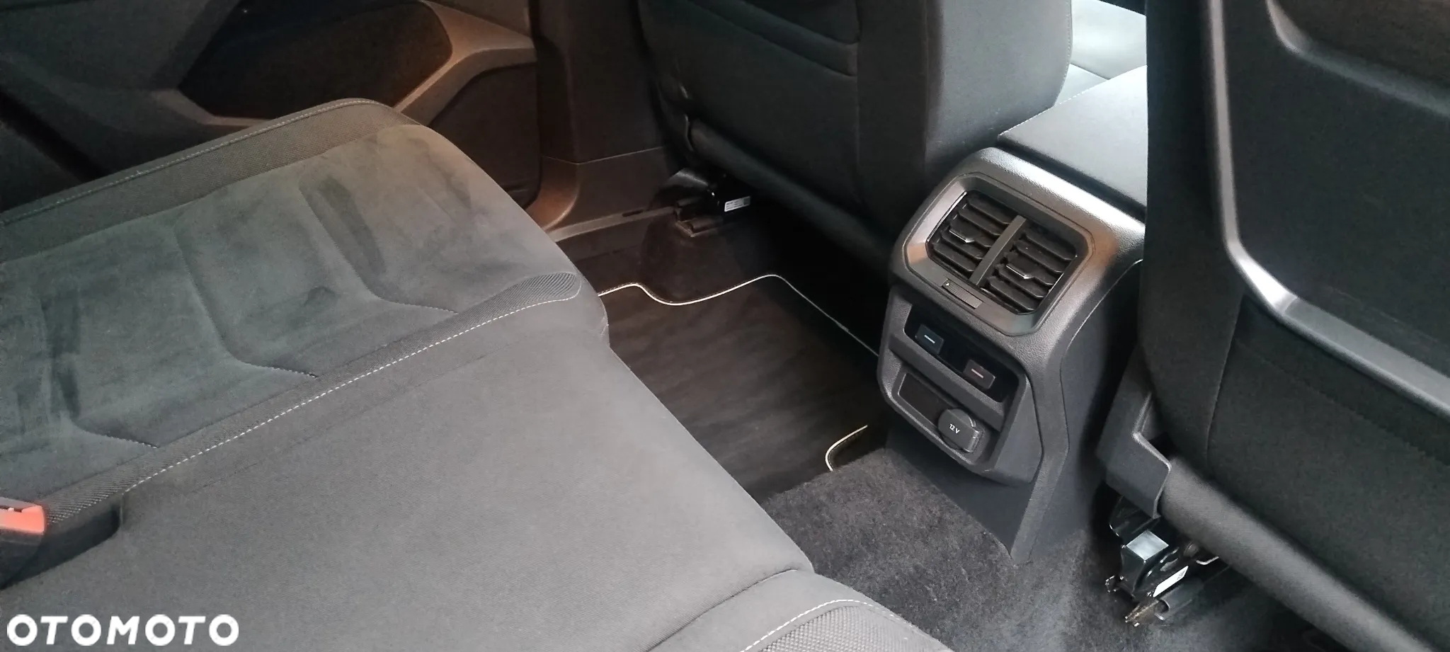 Volkswagen Tiguan - 19