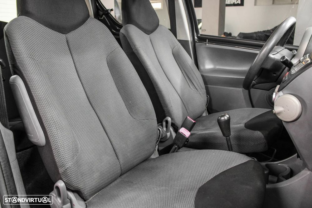 Toyota Aygo 1.0 + AC - 14