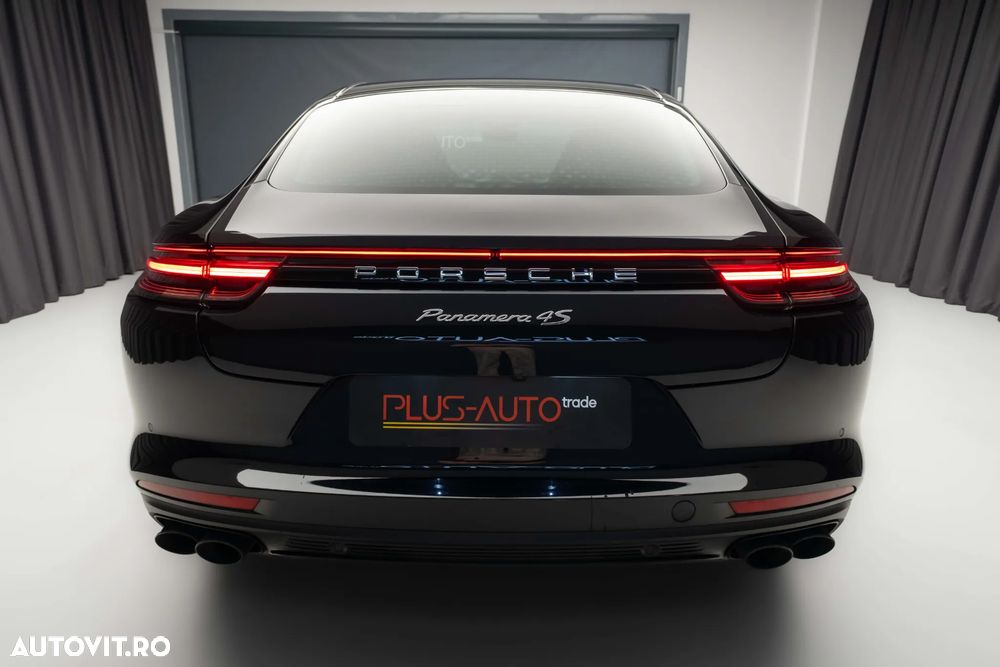 Porsche Panamera 4S - 7