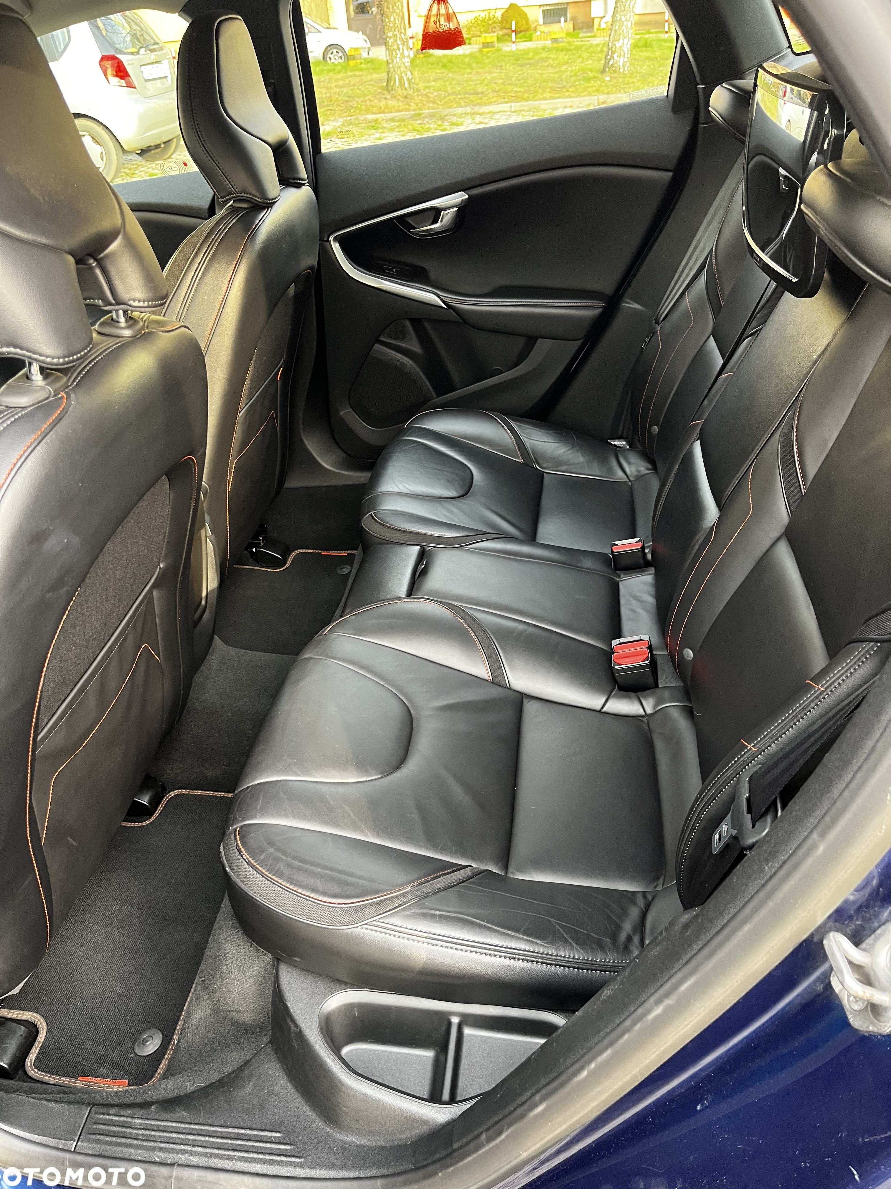 Volvo V40 T3 Ocean Race - 11