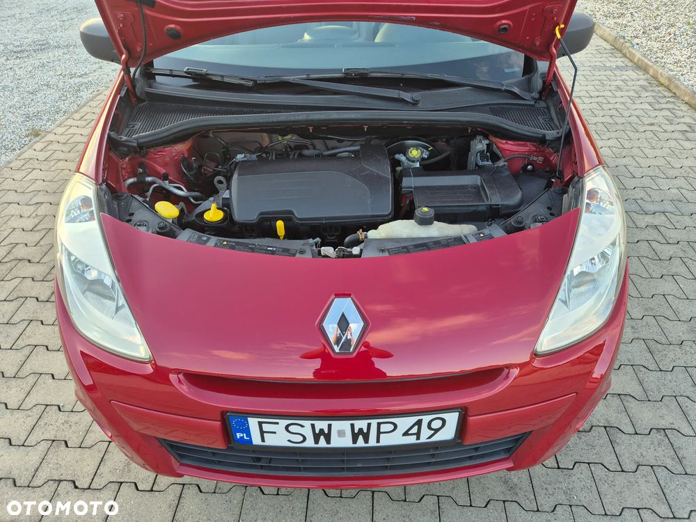 Renault Clio 1.2 16V Authentique - 9