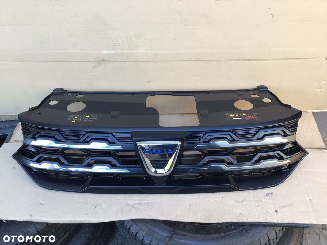 Grill atrapa Dacia Jogger - 2