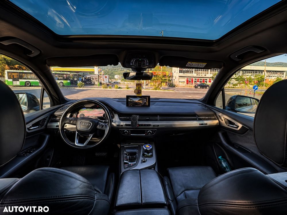 Audi Q7 - 6
