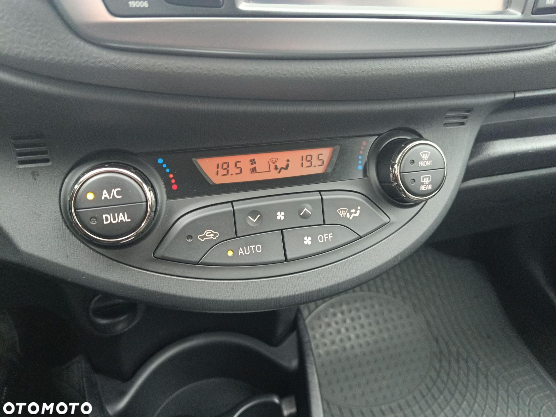 Toyota Yaris 1.33 Premium - 21