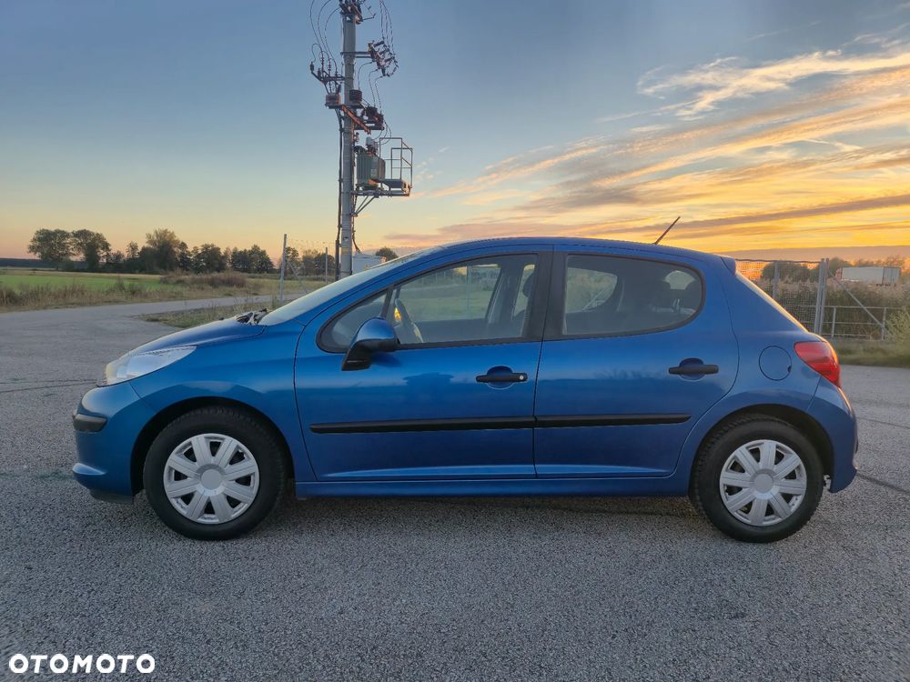 Peugeot 207 1.4 Presence - 4
