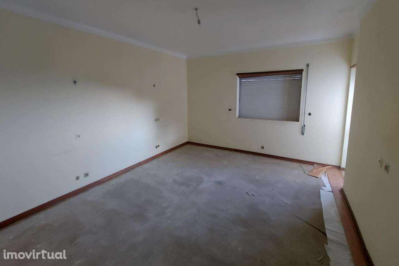 Prédio  Venda em Santiago de Besteiros,Tondela - Grande imagem: 4/45