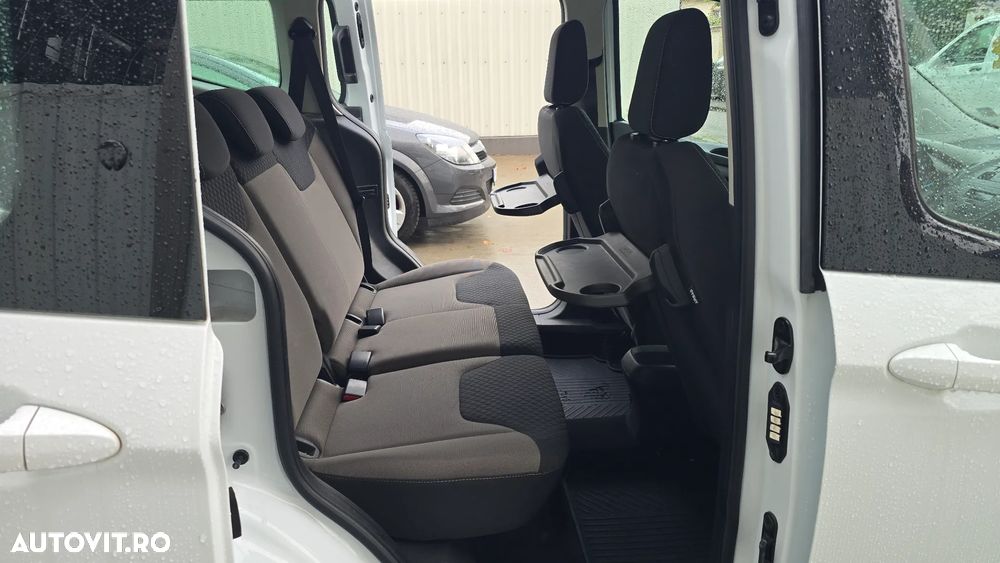 Ford Tourneo Courier 1.5 TDCi Ambiente - 6