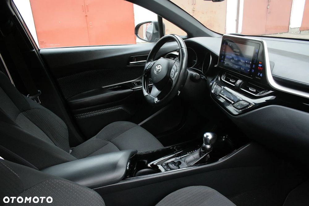 Toyota C-HR 1.8 Hybrid Dynamic - 22