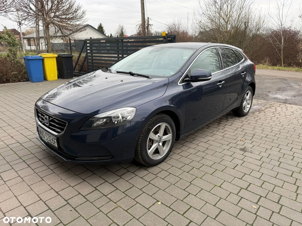 Volvo V40 D4 Drive-E Momentum - 1