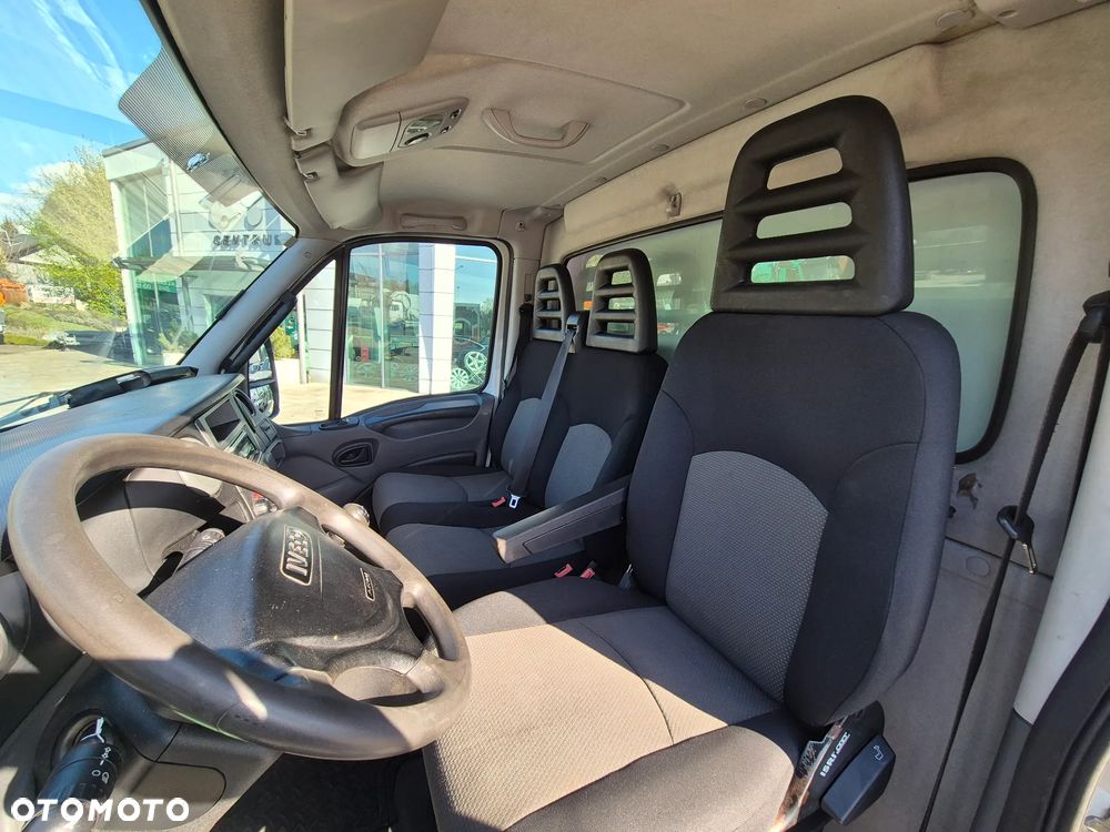 Iveco Daily 65 C 17 / 3.0 SILNIK / KONTENER / WINDA / MOCNY / WEBASTO / MANUAL / NISKI KONTENER / SERWISOWANY / EURO 5 - 25