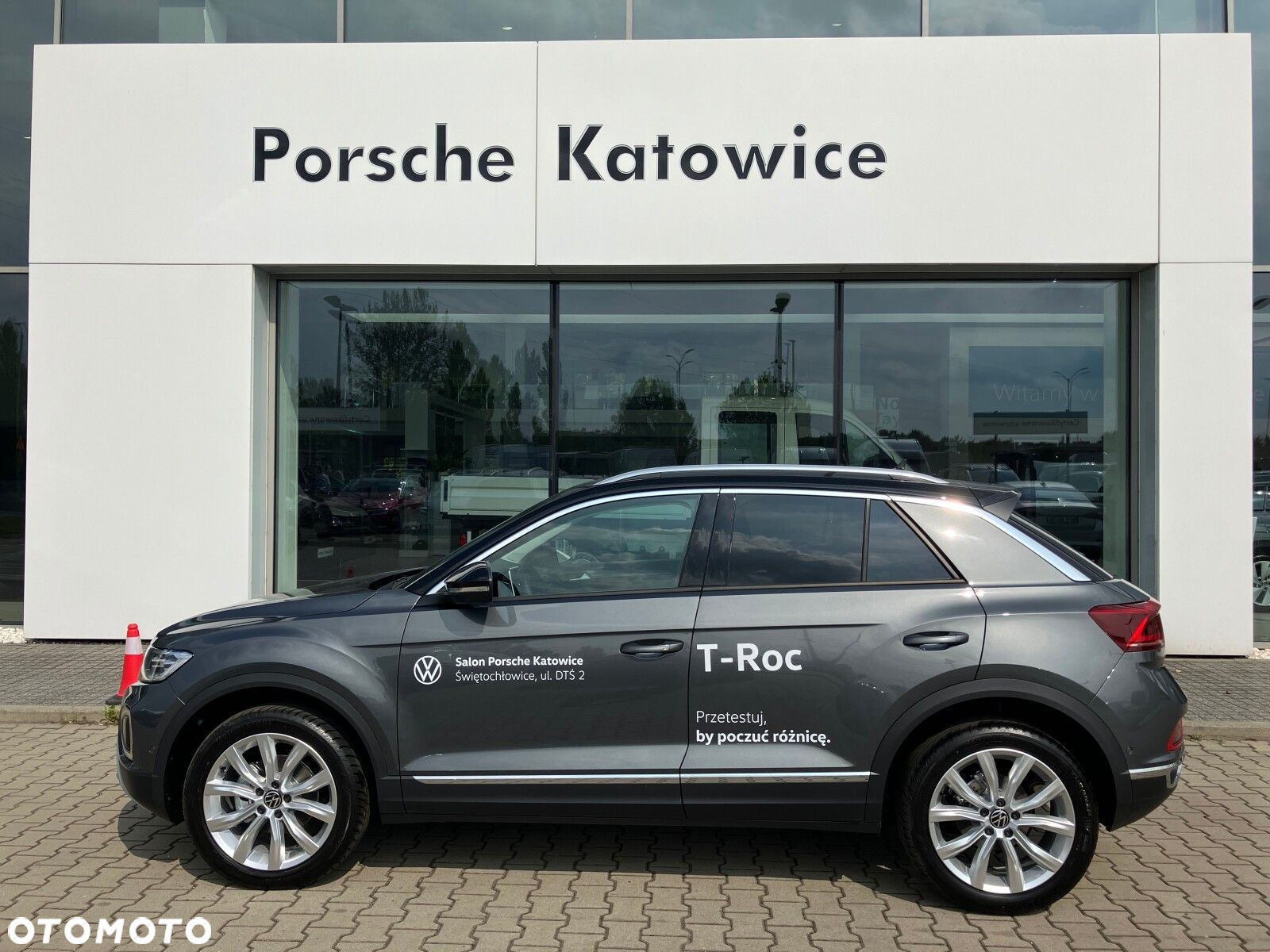 Volkswagen T-Roc - 3
